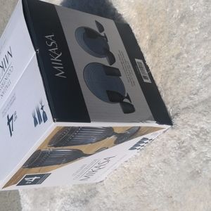 Mikasa glasses box of 4